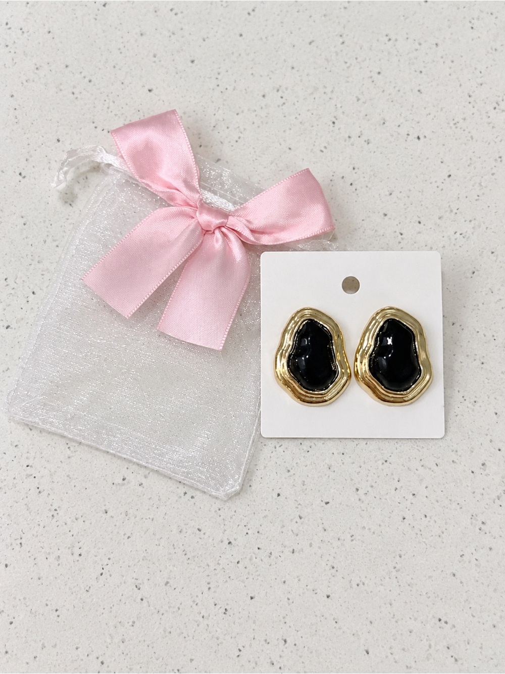Vintage Inspired Gold and Black Resin Drop Stud Earrings - Women Jewelry